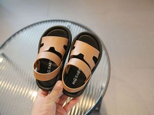 Conyson, nuevo diseño, hermoso Color sólido, antideslizante, parte inferior de cuero PU, estilo informal, gancho y lazo, sandalias para bebés y niñas - Product Image 6