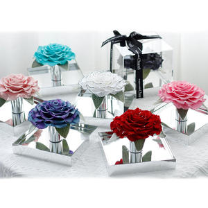 Rosas Eternas Cuadradas Preservadas Hechas a Mano, Precio de Fábrica para Regalos del Día del Padre, San Valentín, Navidad y Año Nuevo Chino - Product Image 5