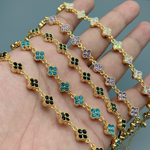 Braccialetto Quadrifoglio all'Ingrosso per Donne, Bracciale con Charm in Cristallo e Strass - Product Image 2