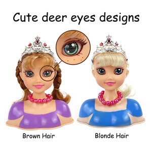 Vente en gros ensemble de beauté <span class=keywords><strong>jouet</strong></span> petite princesse tête de poupée <span class=keywords><strong>jouet</strong></span> pour enfants ensemble de maquillage de <span class=keywords><strong>coiffure</strong></span> - Product Image 4