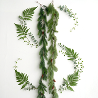 Guirlande de feuilles de pin de 180 cm, plante suspendue d'intérieur, décoration européenne, feuilles de cyprès artificielles, couronne de mariage ou de Noël avec des cônes de pin