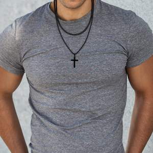 2025男士嘻哈不锈钢链扣长银色衣领，带普通十字架吊坠毛衣和十字架项链 - Product Image 3