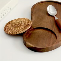 Plateaux en bois personnalisés pour le petit-déjeuner, le thé, le pain, le lait, les desserts, les collations, le thé de l'après-midi - Design moderne et écologique pour hôtel