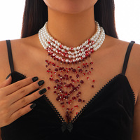 Collier ras du cou gothique européen et américain en alliage de zinc avec perles d'imitation, diamants, chaîne en bambou, gouttes de sang et pompon pour fête et Halloween
