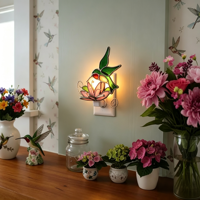 Lampe murale décorative artisanale Art Déco en vitrail, motif colibri et fleur, veilleuse à brancher, cadeau artisanal pour la maison