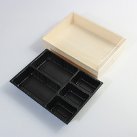 Boîte cadeau de mariage personnalisée en bois, boîte cadeau de Ramadan pour bonbons, chocolats, dattes, avec un plateau intérieur en plastique noir