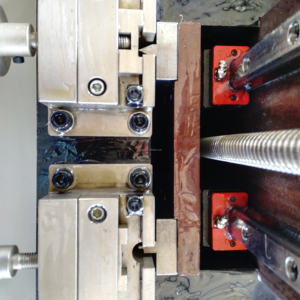 <span class=keywords><strong>Machine</strong></span> de brochage automatique électrique CSL-B pour échantillons d'essai d'<span class=keywords><strong>impact</strong></span> Charpy à encoche en <span class=keywords><strong>U</strong></span>/encoche en V - Product Image 2