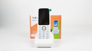 Téléphone 4G portable à réseau complet avec son élevé et sous-titres, téléphone pour personnes âgées avec appels haute définition VOLTE - Product Image 6