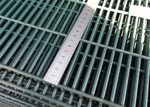 Fil de fer barbelé galvanisé de haute qualité, prix des clôtures pour fermes et aéroports - Product Image 3