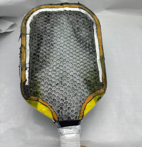 مضرب بيكلبول RAZORX معتمد من USAPA طراز <span class=keywords><strong>Pro</strong></span> IV Monvik Green Razer بسمك 16 مم من الجيل الرابع مع نواة رغوية TFP وتصميم مستطيل من ألياف الكربون توراي - Product Image 5