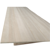 Planche en bois massif de pruche personnalisée La production de planche en bois pour meubles