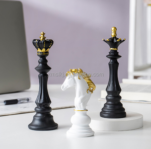 Ornements d'échecs créatifs en résine pour rois, chevaux, reines, pour décorations de table à la maison - Product Image 4