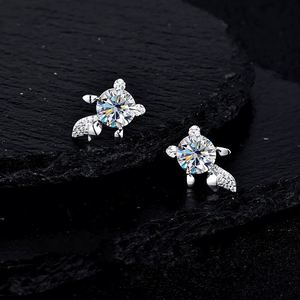 Ensemble de boucles d'oreilles en argent sterling S925 avec boucles d'oreilles en moissanite - Product Image 4
