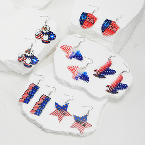 Boucles d'oreilles pendantes en acrylique pour la fête de l'Indépendance, motif drapeau américain, aigle et étoile, bijoux de mode pour soirée - Product Image 1