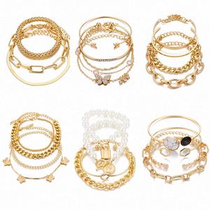 European American Women's Small Retro Style Light Luxury Fashion <b>Bracelet</b> New Diamond Butterfly Design Cross-Border Luxury - Product Image 1