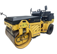 Rouleau compact vibrant Bomag BW131ACW d'occasion de haute qualité, 4 tonnes, à vendre