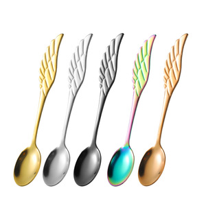 ช้อนชาแบบสร้างสรรค์ ช้อนสแตนเลสลายขนนก ช้อนกาแฟสำหรับไอศกรีม ชุดช้อนขนมหวานหลากสี ชุดตกแต่งครัว - Product Image 1
