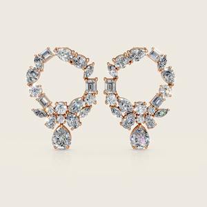 ต่างหูเพชรทรงหลายเหลี่ยมระยิบระยับ ดีไซน์หรูหราสำหรับผู้หญิง - Product Image 4