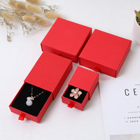 Boîtes d'emballage pour bijoux artisanales avec logo personnalisé, écologiques, luxueuses, petites boîtes cadeaux en papier pour bijoux