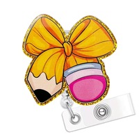 Offre Spéciale – Porte-Badges en Acrylique Scintillant avec Accessoires Mignons (Noeud, Stéthoscope) et Enrouleur Rétractable pour Infirmières