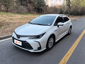 Auto Usado de Segunda Mano 2020-2024, Bajo Kilometraje, TOYOTA CAMRY Híbrido en Buenas Condiciones, Volante a la Izquierda - Product Image 1