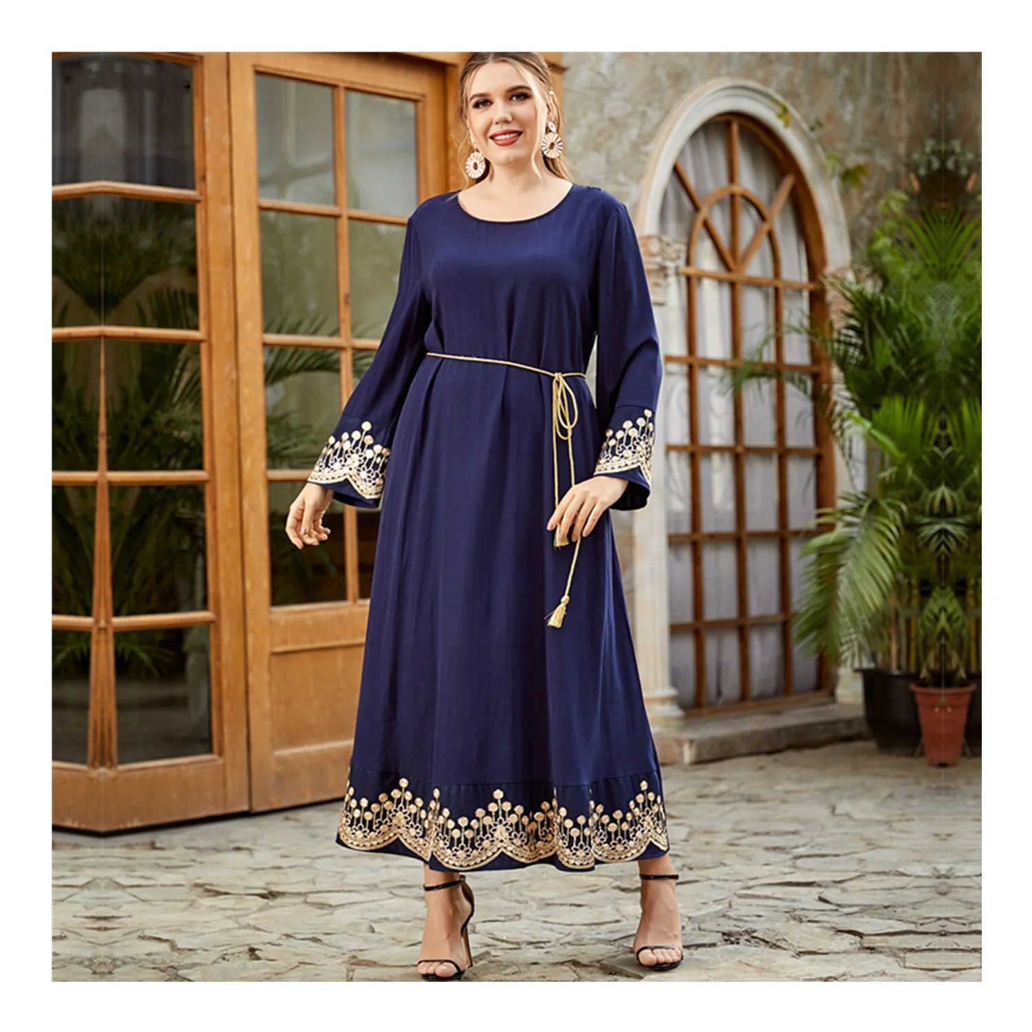 SIPO Fashion Abayas pour femmes musulmanes Abaya arabe confortable fabriqué de dubaï Forsan soie avec belle broderie