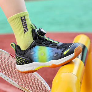 <span class=keywords><strong>Scarpe</strong></span> Sportive Professionali <span class=keywords><strong>da</strong></span> Badminton e Tennis 30-39 <span class=keywords><strong>per</strong></span> Ragazzi, Ragazze e Donne, Antiscivolo, Leggere, in Rete Traspirante con Chiusura a Bottoni - Product Image 2