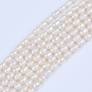 Promotion en gros de perles d'eau douce naturelles blanches de 9-10 mm, en forme de mètre, enfilées, pour matériaux de bricolage faits à la main - Product Image 2