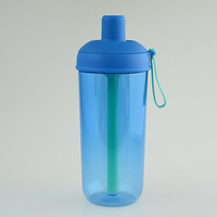 Gobelet transparent mignon avec couvercle, design personnalisable, bouteille d'eau en Tritan, gobelet en plastique à paroi simple avec paille