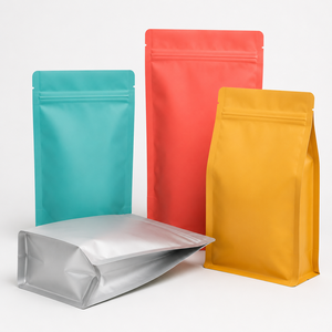 Bolsas de Café de Aluminio con Fondo Plano de 8oz, 12oz y 16oz, con Válvula y Cierre, Personalizables, Aptas para Alimentos para Mascotas - Product Image 1