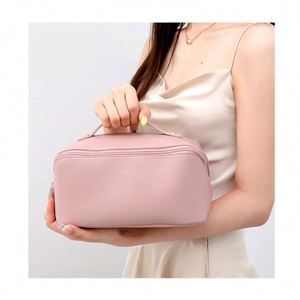 กระเป๋าเครื่องสำอางแบบพกพาปี 2024 กันน้ำ ขนาดใหญ่ ทำจากหนัง PU สำหรับผู้หญิง กระเป๋าใส่เครื่องสำอางคุณภาพสูงพร้อมช่องแบ่ง - Product Image 2