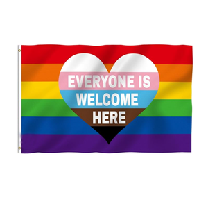 Bandera del Orgullo Transgénero LGBT de 3x5 pies, con la inscripción 'Todos son Bienvenidos Aquí', arcoíris, de poliéster con ojales de latón. - Product Image 1