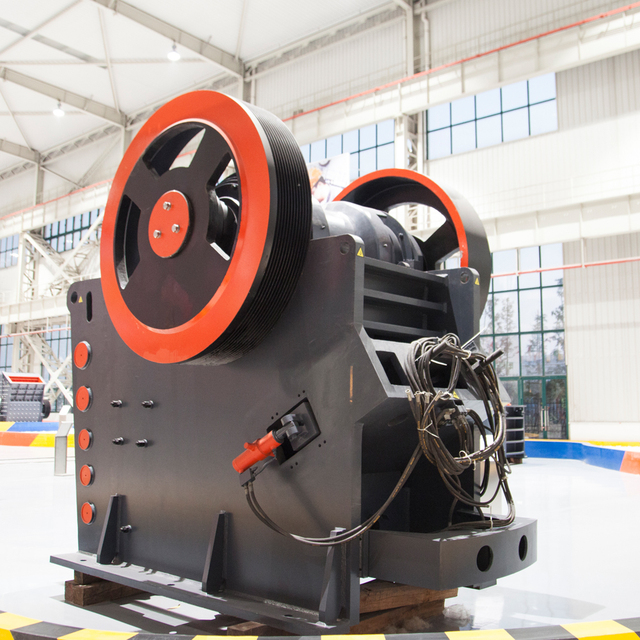 Pioneer Mining Machine 20 Tph Small Rock Stone Jaw Crusher Mobile and Screening Line
