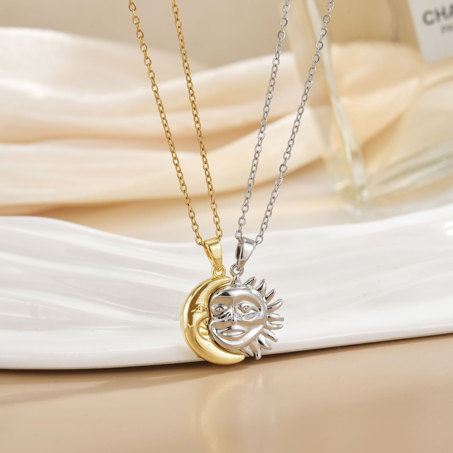 Magnetic couple necklace xl0481a