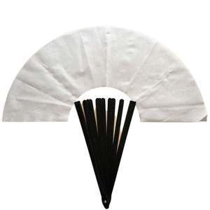 Ventilador de Manivela de Plástico de 10 Pulgadas Guan Sen, Manualidades Únicas Hechas a Mano, Pintadas a Mano, Ecológicas, Personalizables - Product Image 1