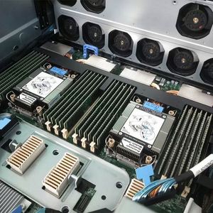 ลดราคาพิเศษสำหรับเซิร์ฟเวอร์ Poweredge R860 2U Rack Server พร้อมซีพียู Xeon Gold 6416N 8SFF พาวเวอร์ 2*1100W หน่วยความจำ 64GB DDR5 มีสินค้าในสต็อก - Product Image 2