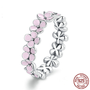 Sister to Be Gifts: 5 Thoughtful Picks She’ll Treasure