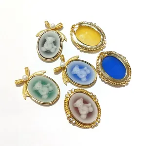 fashion natural agate gemstone carved cameo pendant cute bear animal jewelry 20mm gold plated bezel charms for necklace gifts