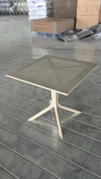 Meubles de jardin, table à manger complète, table de restaurant moderne pour l'extérieur, tables d'extérieur en plastique