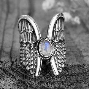 Anello Vintage in Rame a Forma di Ala d'Angelo per Donne, Stile Gotico Classico, Anello Aperto, Gioiello per Fidanzamento, Accessorio per Uso Quotidiano e Feste - Product Image 1