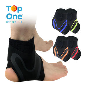 Top One venta al por mayor compresión pie Brace negro tobillo soporte manga para ejercicios y órtesis esguince hombre - Product Image 1
