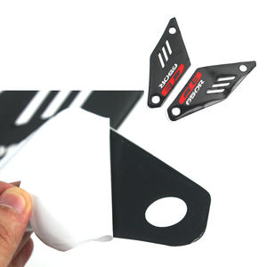 Para <span class=keywords><strong>Honda</strong></span> <span class=keywords><strong>CB</strong></span> <span class=keywords><strong>650R</strong></span> CB650 R 2018-2020 3D de fibra de carbono lado calcomanías de tanque de Gas de aceite de pegatinas de motos accesorios de decoración - Product Image 3