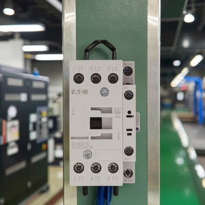 Contactor Chint de Alta Calidad para Soluciones Confiables de Control Eléctrico y Automatización - Product Image 4