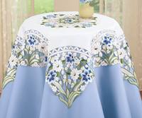 Nappe carrée en polyester/coton non tissé brodée à la main avec des motifs floraux pour mariage