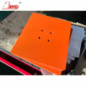 Buona resistenza all'abrasione macchina a tre assi lavorazione CNC lavorazione di parti di lastre in bachelite rossa