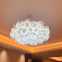 Lustre italien créatif en forme de pétales, lampe LED décorative artistique en forme de fleur pour salon, chambre, bureau, salle à manger, design français, CRI 95