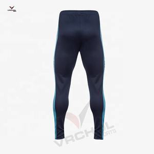 Survêtement de gym mince pour hommes Vêtements d'entraînement personnalisables avec impression numérique Bonne vente Polaire de polyester pour l'hiver - Product Image 3
