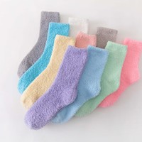 Fournisseur de chaussettes moelleuses personnalisées pour le sommeil à domicile Chaussettes en cachemire pour femmes avec prise en main Chaussette de sommeil confortable pour femmes
