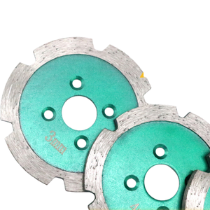 Lame de scie diamantée segmentée pour la coupe et le rainurage du granit, du marbre et du béton - Product Image 3