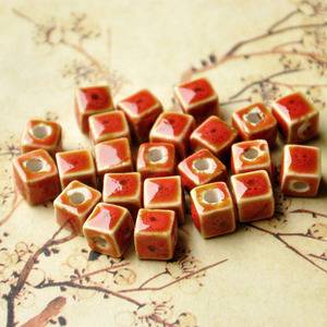 ลูกปัดเซรามิกทรงสี่เหลี่ยมขนาด 8 มม. สำหรับงานถักมือ ขายส่ง - Product Image 4